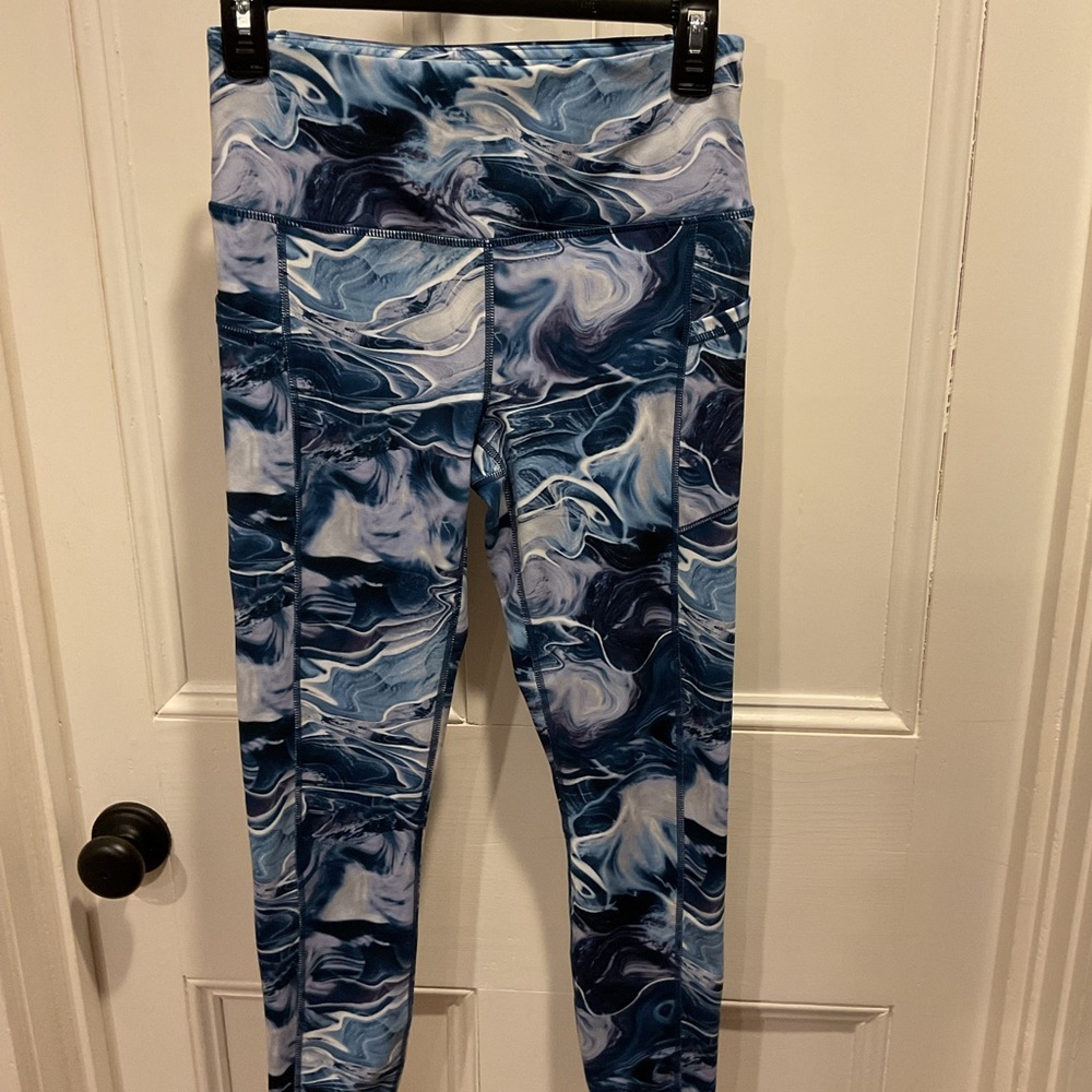 GAIAM Blue and White Marble Leggings